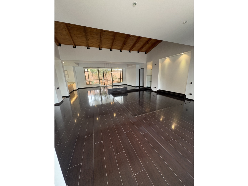 VENTA AMPLIA CASA CAMPESTRE EN GUAYMARAL — foto 3