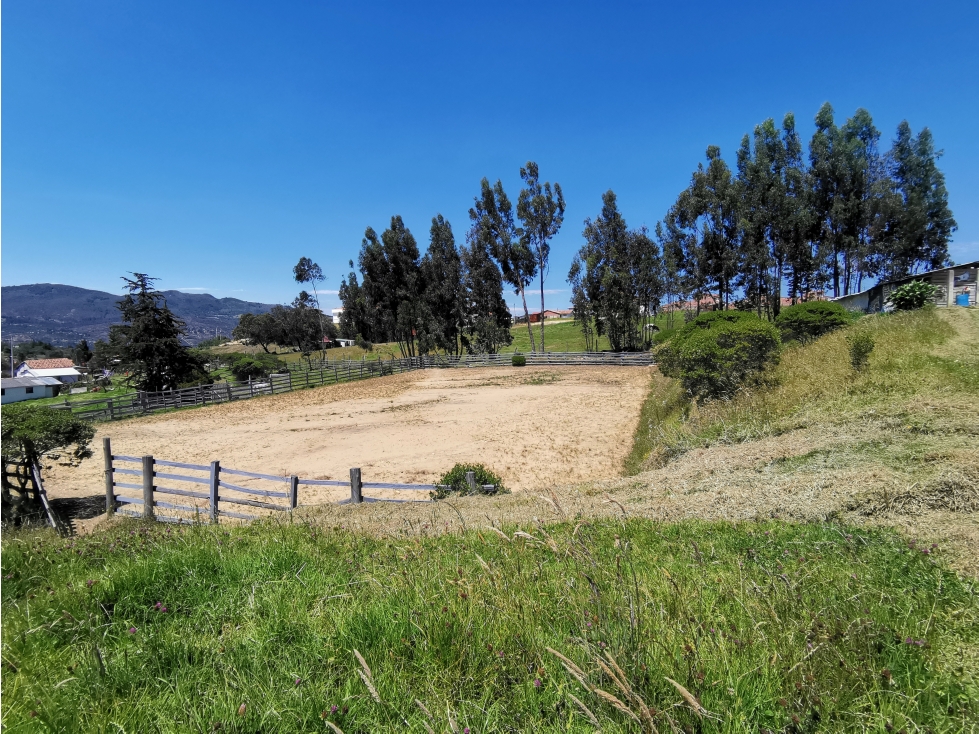 VENTA DE EXCELENTE LOTE PARA CASAS EN GUATAVITA - 6