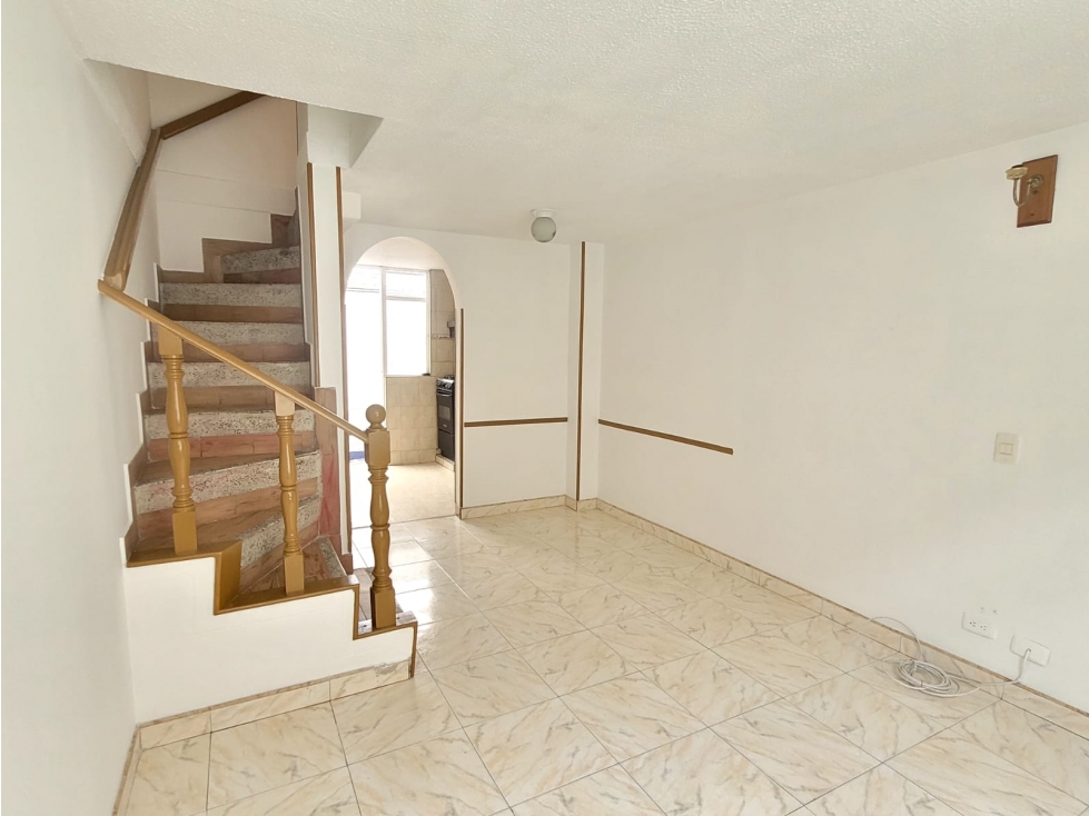 VENDO EXCELENTE CASA EN EL TINTAL — foto 2