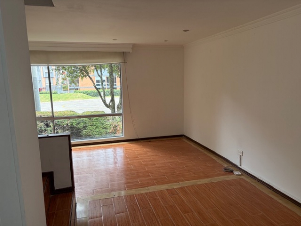 VENTA CASA 3 NIVELES CAMINOS DE CALAMARI- VILLAS DE ARANJUEZ — foto 3