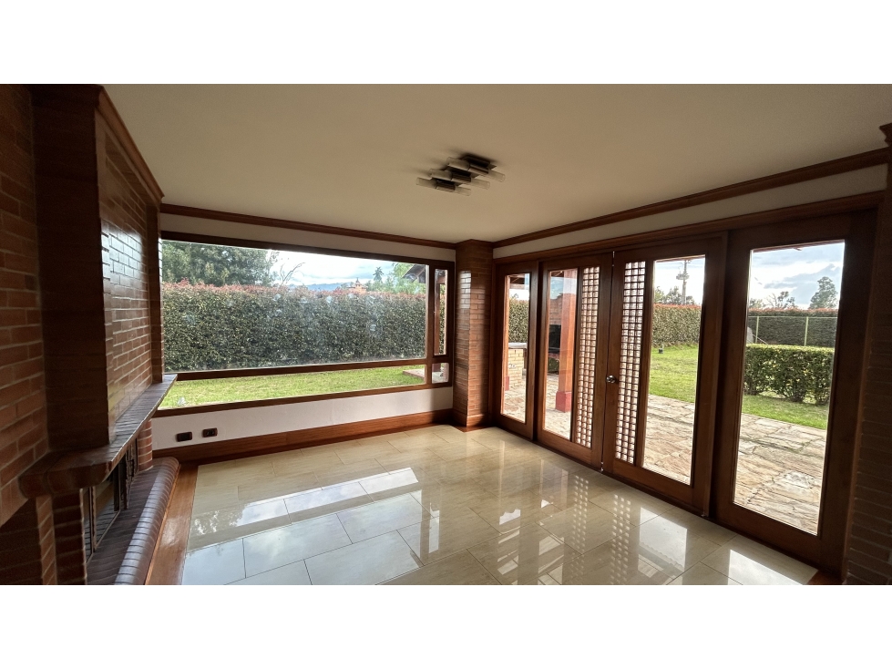 VENTA AMPLIA CASA CAMPESTRE EN CHIA — foto 4