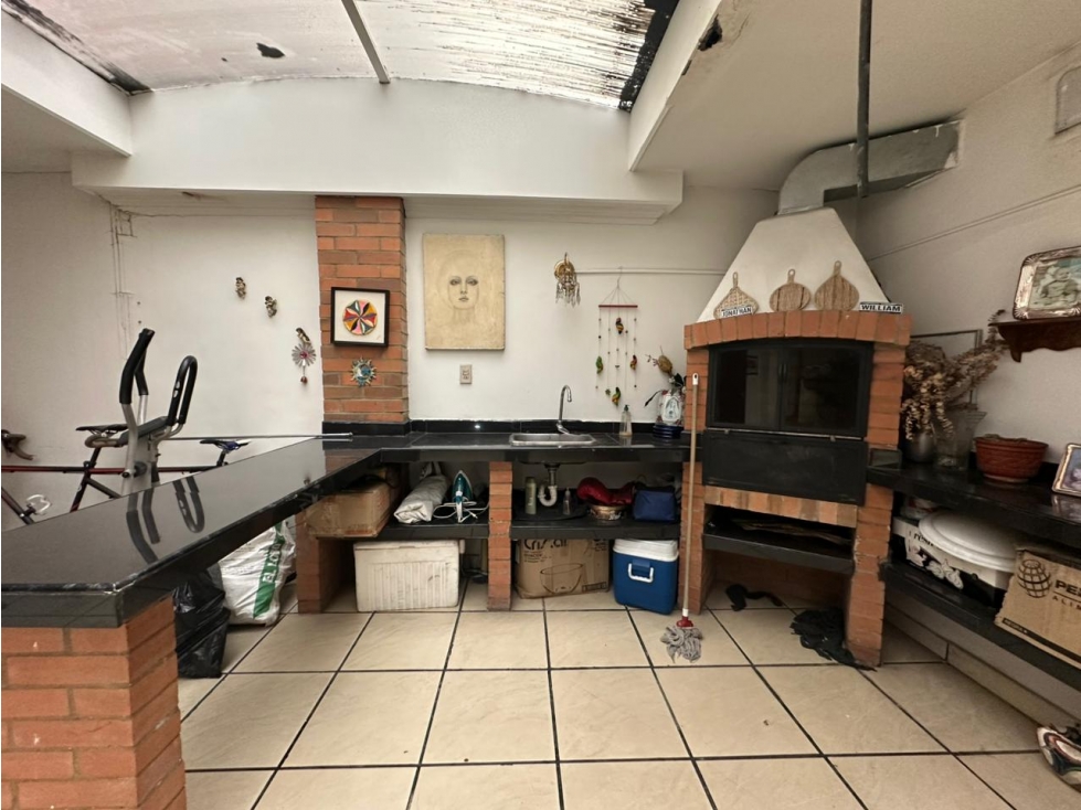 VENDO AMPLIO APARTAMENTO EN NORMANDIA BOGOTA — foto 2