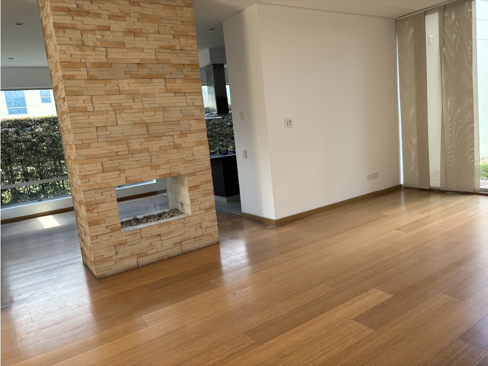 ARRIENDO AMPLÍA CASA 2PISOS CAJICA! — foto 2
