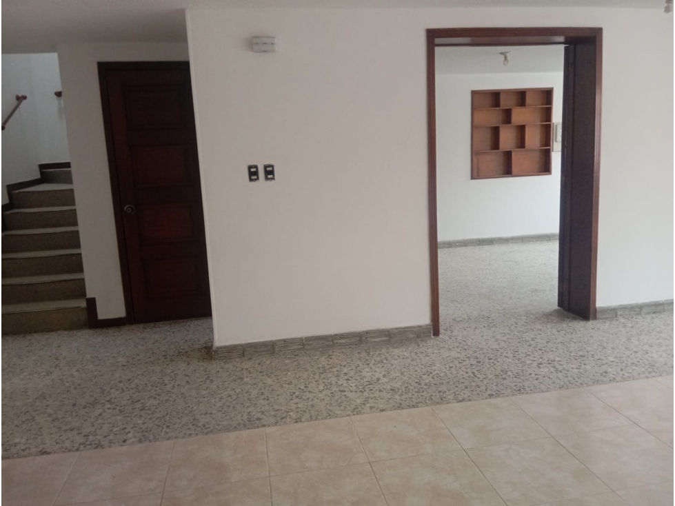 ARRIENDO CASA CENTRO CAJICA VIVIENDA o COMERCIAL!