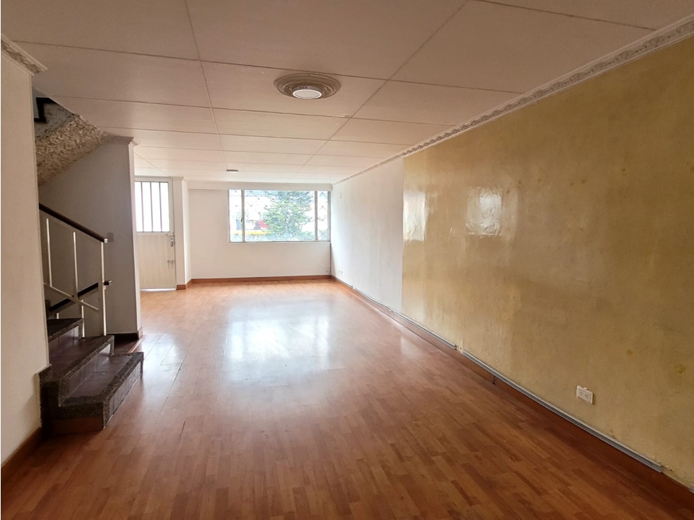 Arriendo apartamento triplex en Normandía, excelente ubicación — foto 2