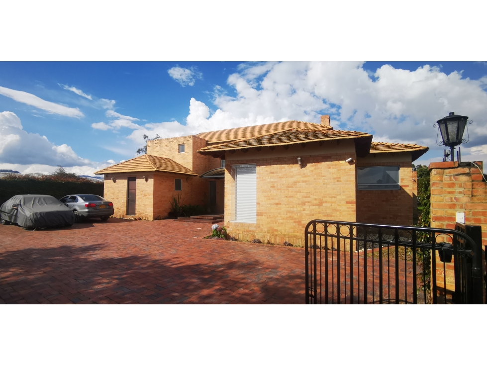 VENTA ESPECTACULAR CASA CON LOTE INDEPENDIENTE EN CAJICA — foto 3