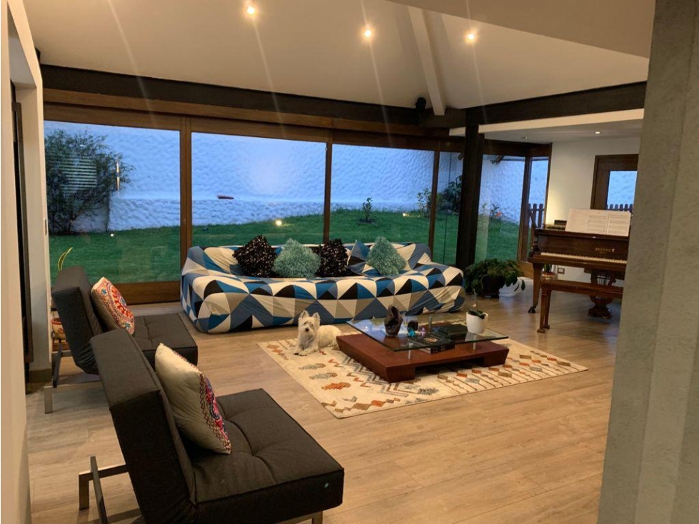 HERMOSA CASA GALATEA