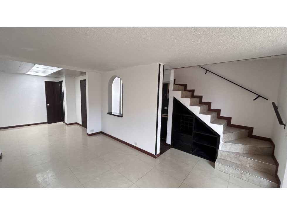 VENTA ACOGEDORA CASA EN CHIA