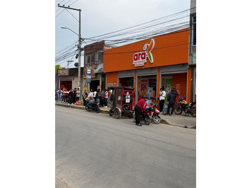 VENTA LOCAL COMERCIAL EN BOSA RENTANDO