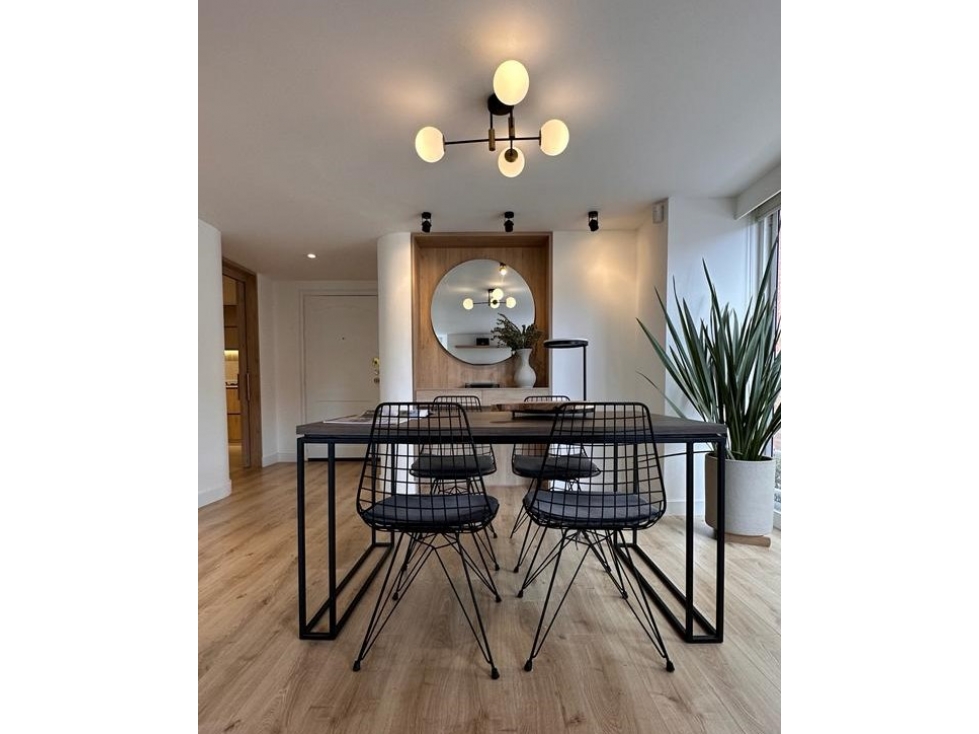 VENTA ENCANTADOR APARTAMENTO REMODELADO EN CHICO — foto 3