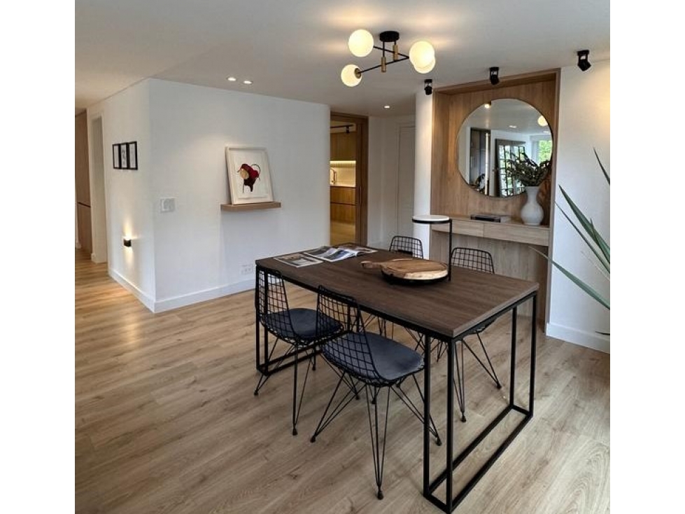 VENTA ENCANTADOR APARTAMENTO REMODELADO EN CHICO — foto 4