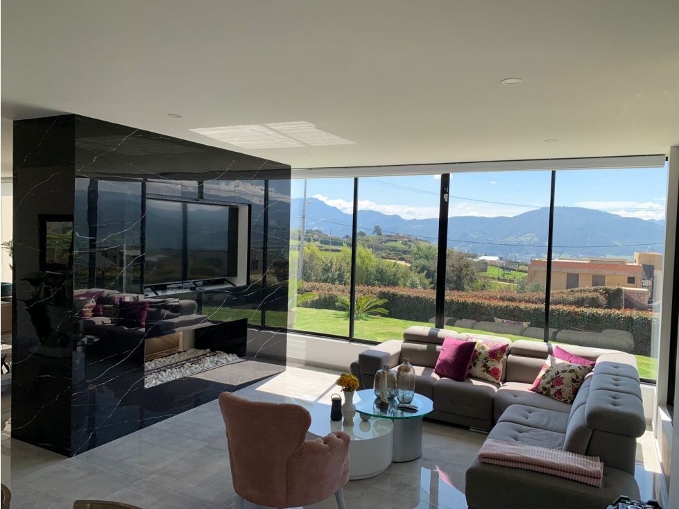 VENTA ESPECTACULAR CASA EN APOSENTOS DE YERBABUENA — foto 4