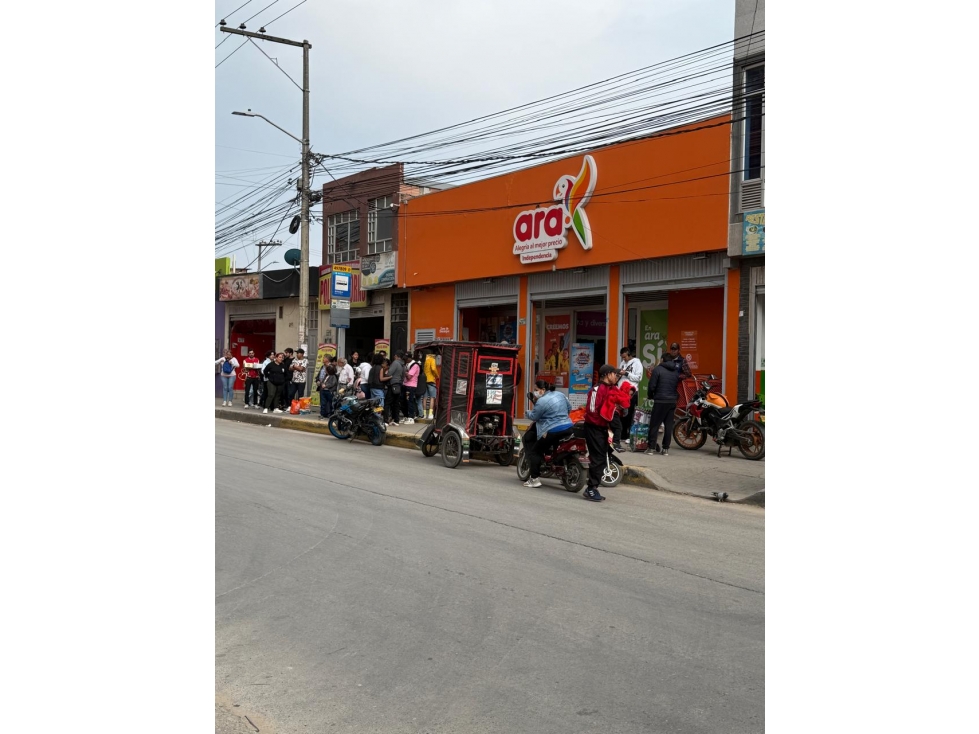 VENTA LOCAL COMERCIAL EN BOSA RENTANDO — foto 4