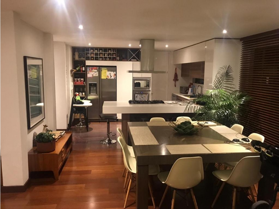 Excelente Apartamento Duplex Sector de Rosales - Bogotá-.