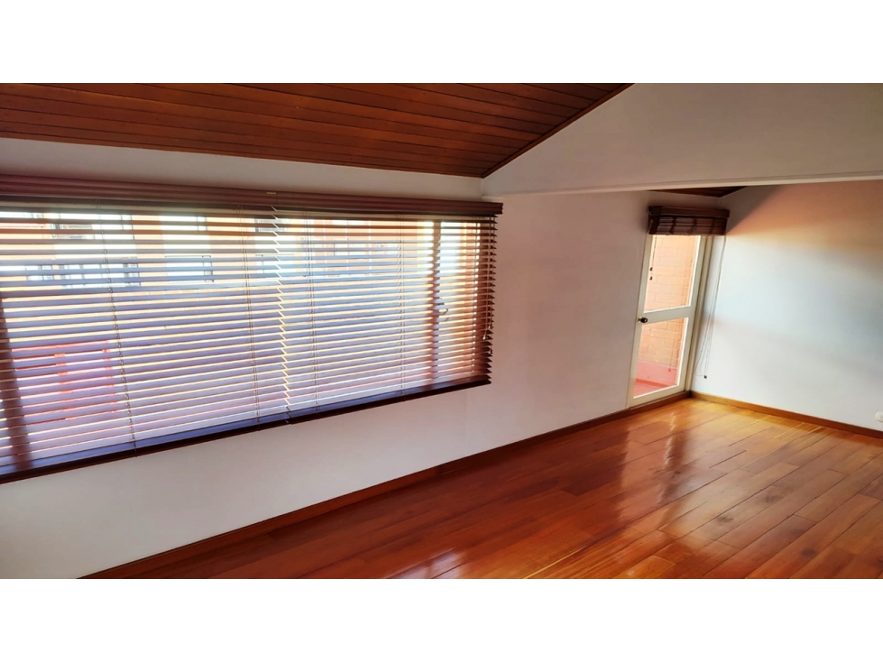 SE VENDE APARTAMENTO EN VICTORIA NORTE — foto 5