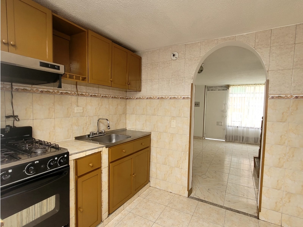 VENDO EXCELENTE CASA EN EL TINTAL — foto 3
