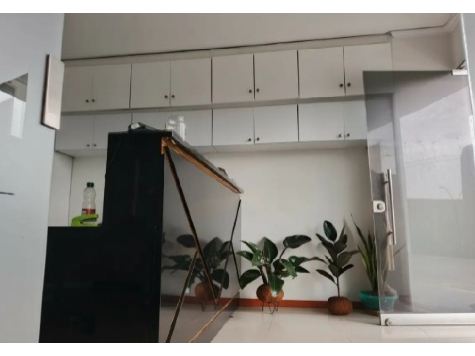 VENTA OFICINA PLAZA COMERCIAL PUNTO 72 - 3