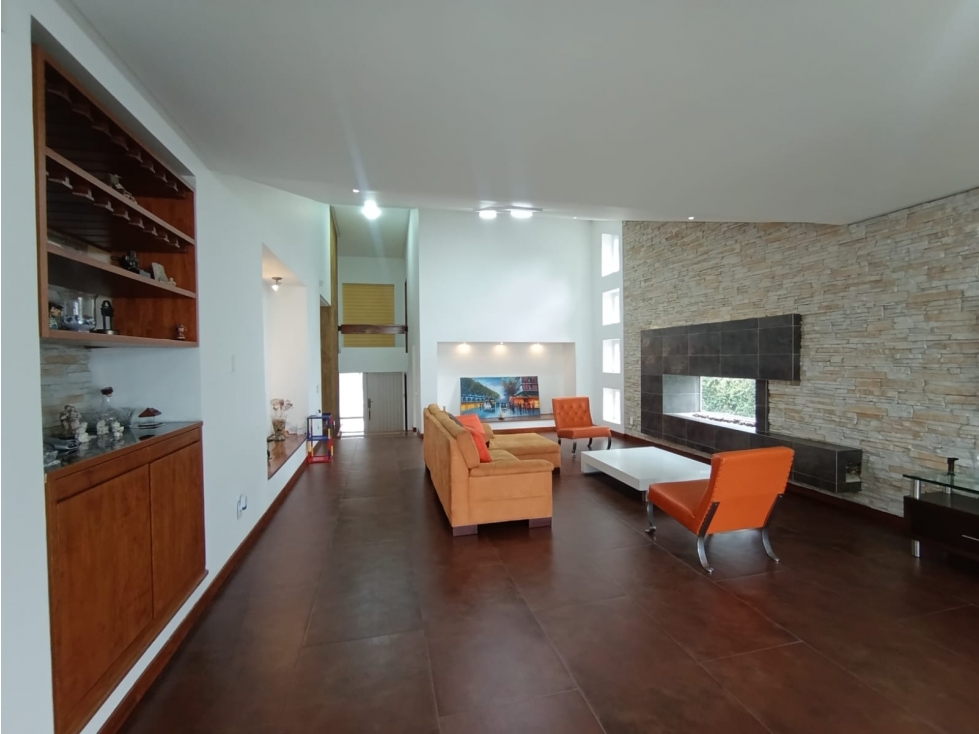 HERMOSA CASA CERROS DE NIZA - 4