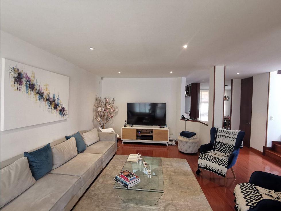 VENTA CASA REMODELADA EN CONJUNTO CHIA LA BALSA - 1