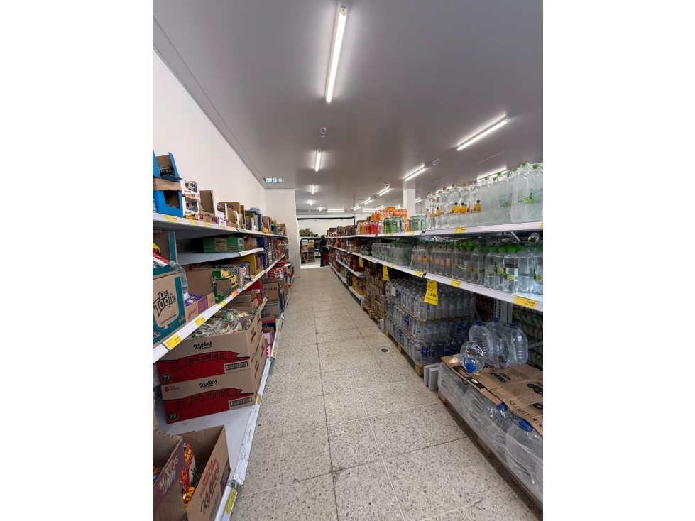 VENTA LOCAL COMERCIAL RENTANDO EN CIUDAD BOLIVAR — foto 3
