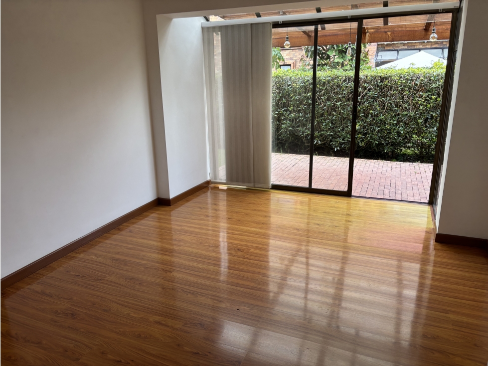 VENDO CASA EN LOTE INDEPENDIENTE VIA GUAYMARAL! - 6