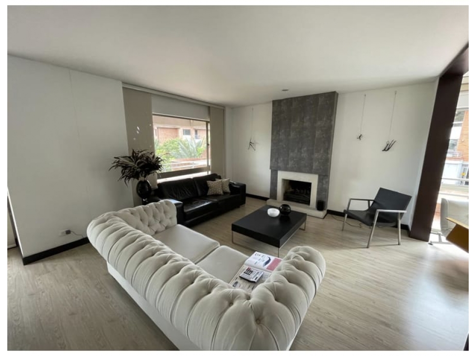 LINDARAJA HERMOSO APARTAMENTO CON TERRAZAS REMODELADO VISTA — foto 2