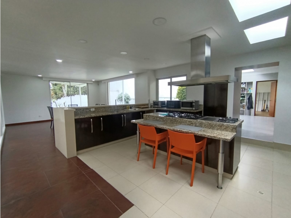 HERMOSA CASA CERROS DE NIZA - 5