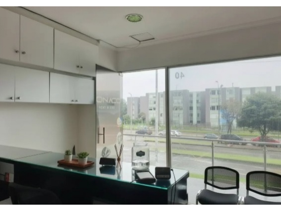 VENTA OFICINA PLAZA COMERCIAL PUNTO 72 - 6