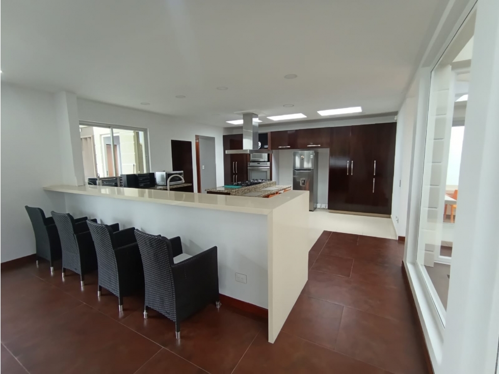 HERMOSA CASA CERROS DE NIZA - 2