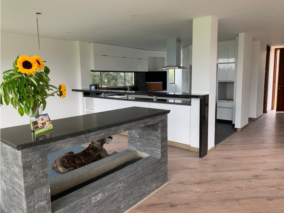 VENTA AMPLIA CASA PARA ESTRENAR EN CAJICA — foto 4