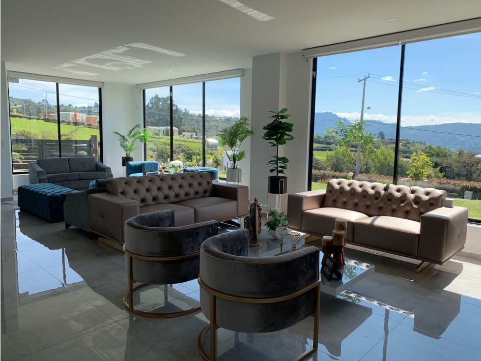 VENTA ESPECTACULAR CASA EN APOSENTOS DE YERBABUENA — foto 2