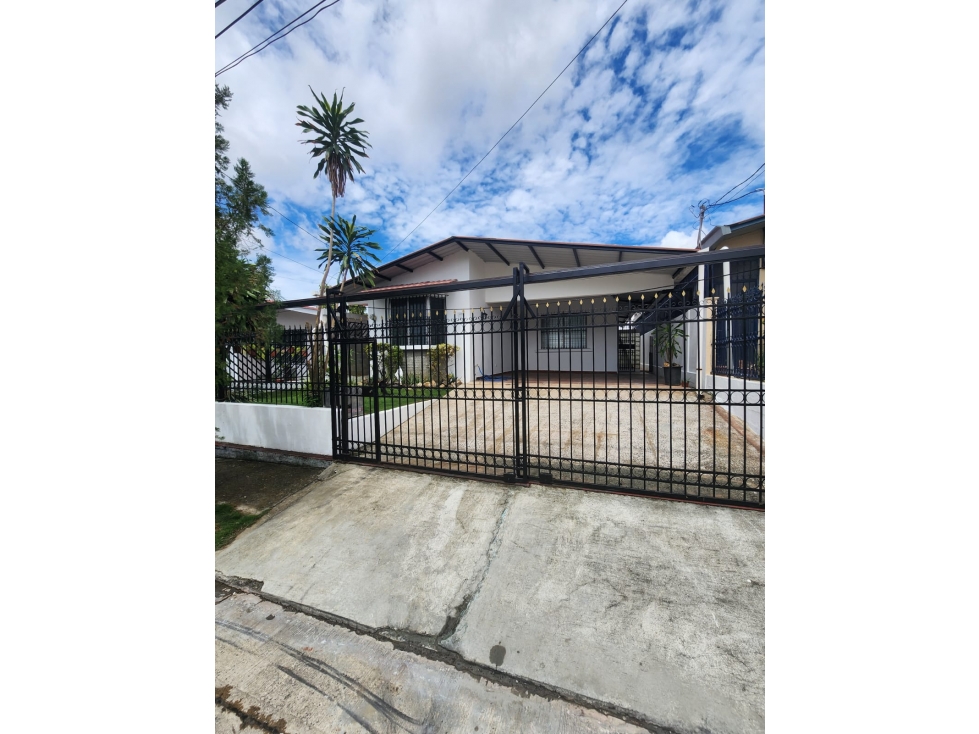 Se Vende Casa VILLA LUCRE