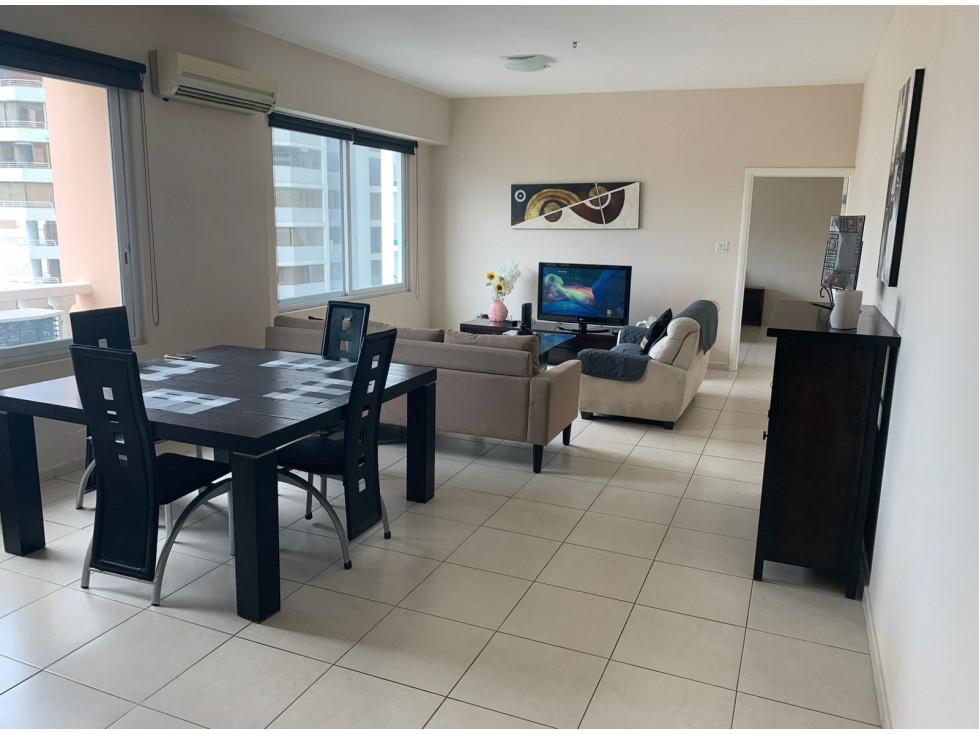 Apartamento en Alquiler PH Vista al Mar