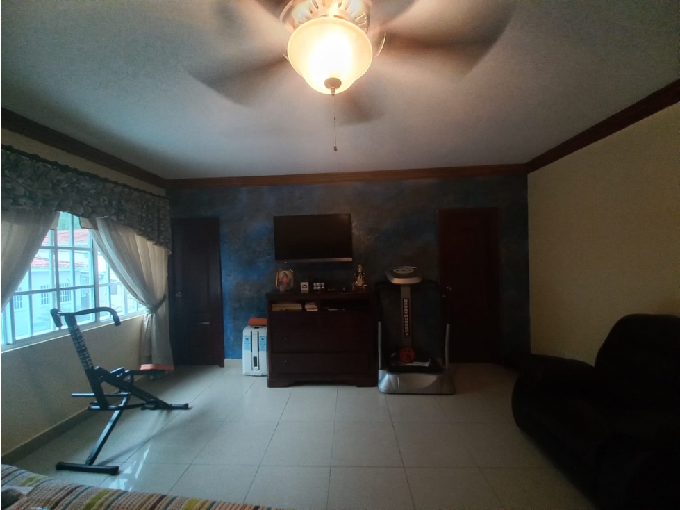 VENDO CASA -ALTOS DE PANAMÁ-BOSQUE DE LOS CIBELES — foto 5