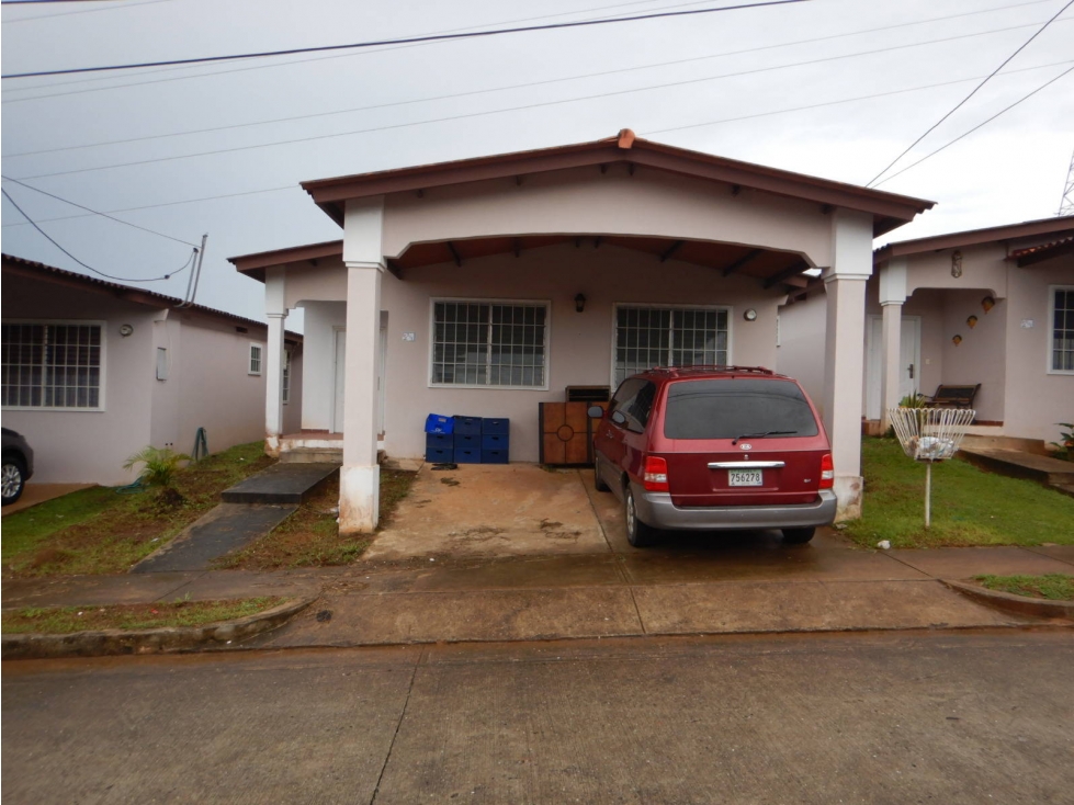 VENDO CASA Urbanización Brisas del Golf, Arraiján