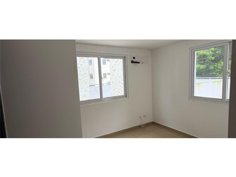 VENDO APARTAMENTO P.H. Urbis Tower — foto 3