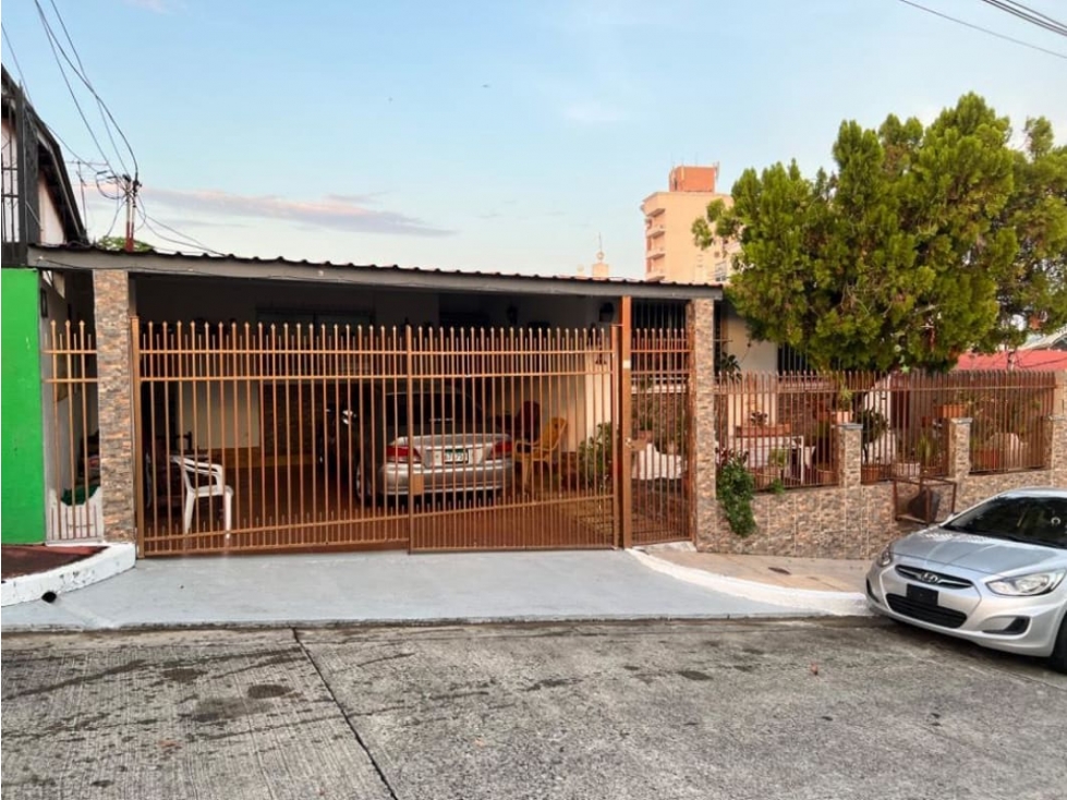 VENDO CASA Colonia Las Lomas, La Pulida