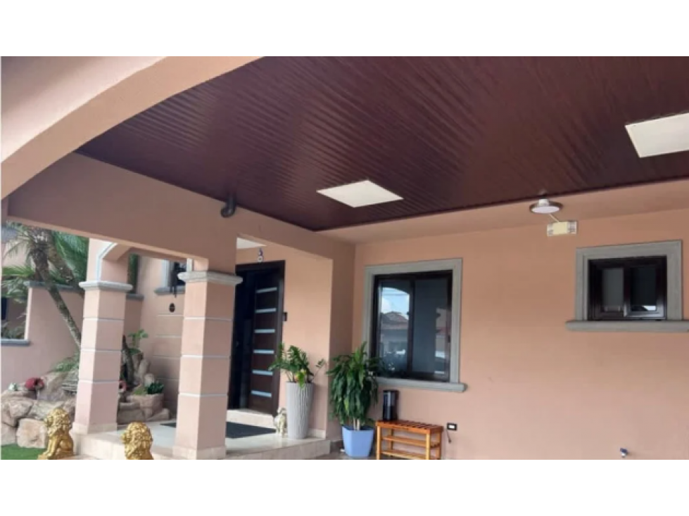 OPORTUNIDAD UNICA CASA EN VERSALLES I, DE LUJO