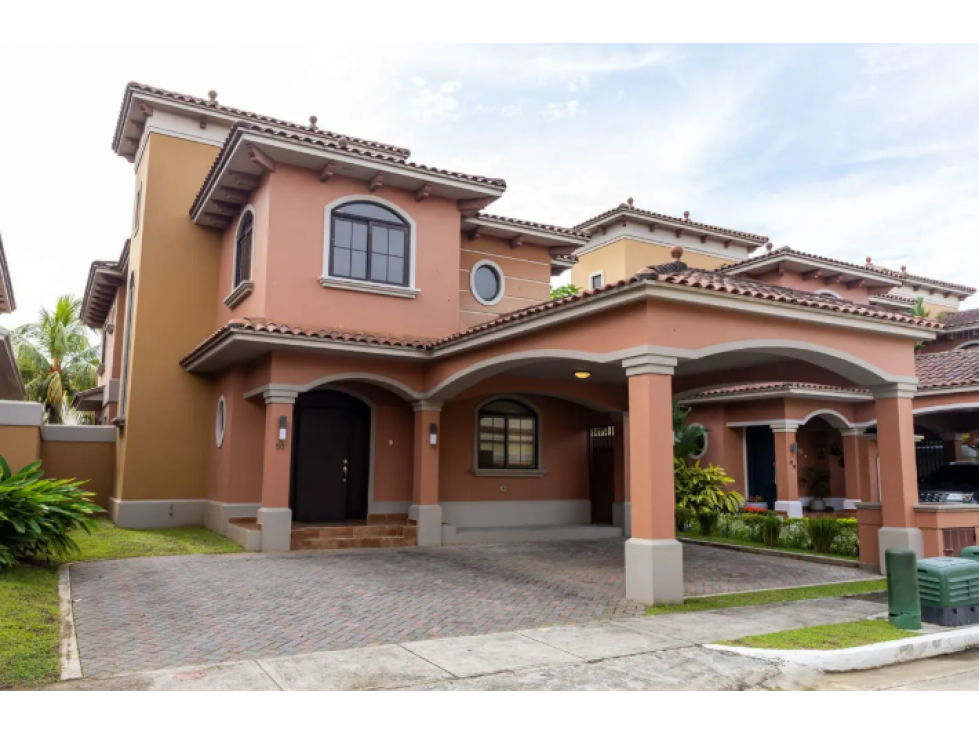 SE VENDE CASA EN RESIDENCIAL EL DORAL, Costa Sur