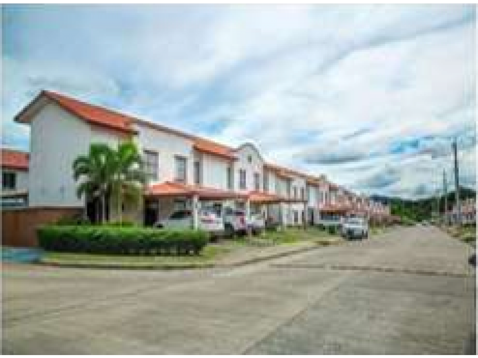 SE VENDE CASA EN PH Residencial La Reserva, Remate Bancario