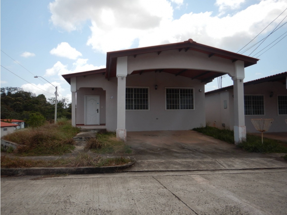 VENDO CASA Urbanización Brisas del Golf, Arraiján