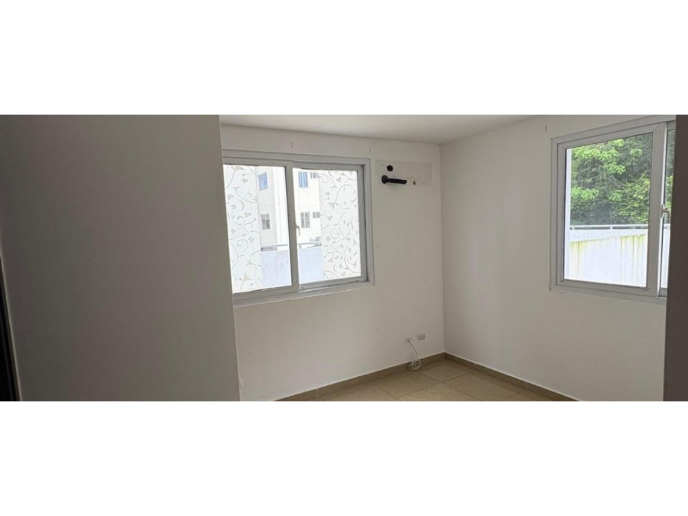 VENDO APARTAMENTO P.H. Urbis Tower — foto 6