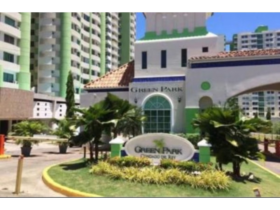 SE VENDE APARTAMENTO PH GREEN PARK