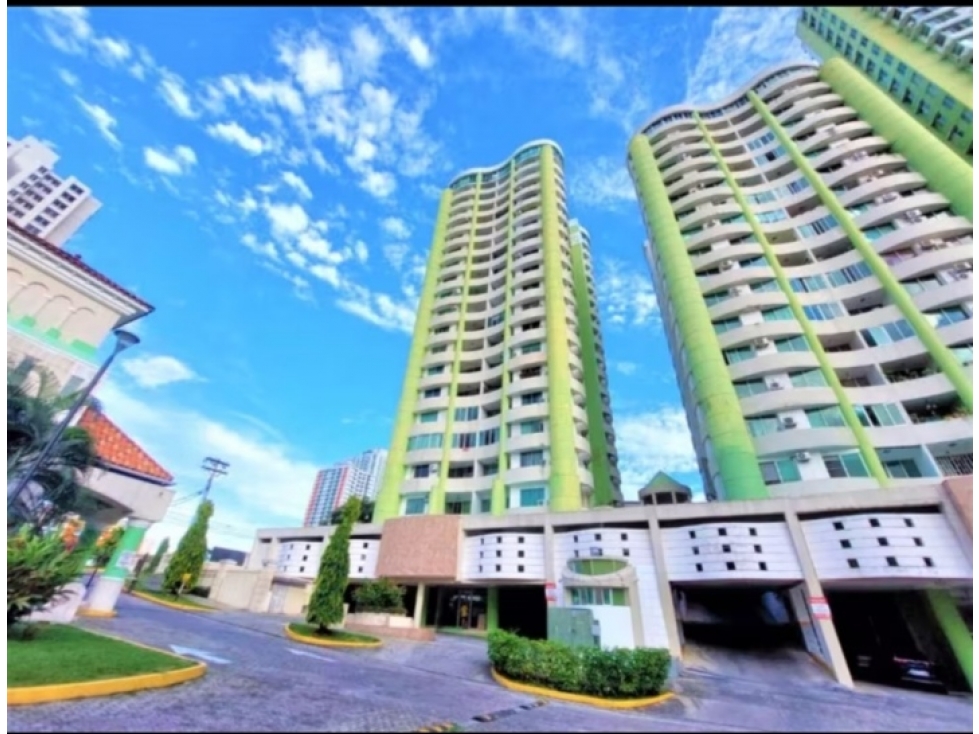 SE VENDE APARTAMENTO PH GREEN PARK — foto 2