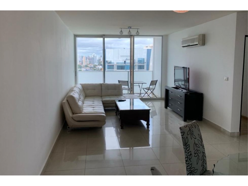 SE VENDE O ALQUILA APARTAMENTO AMOBLADO PH PACIFIC SKY — foto 3