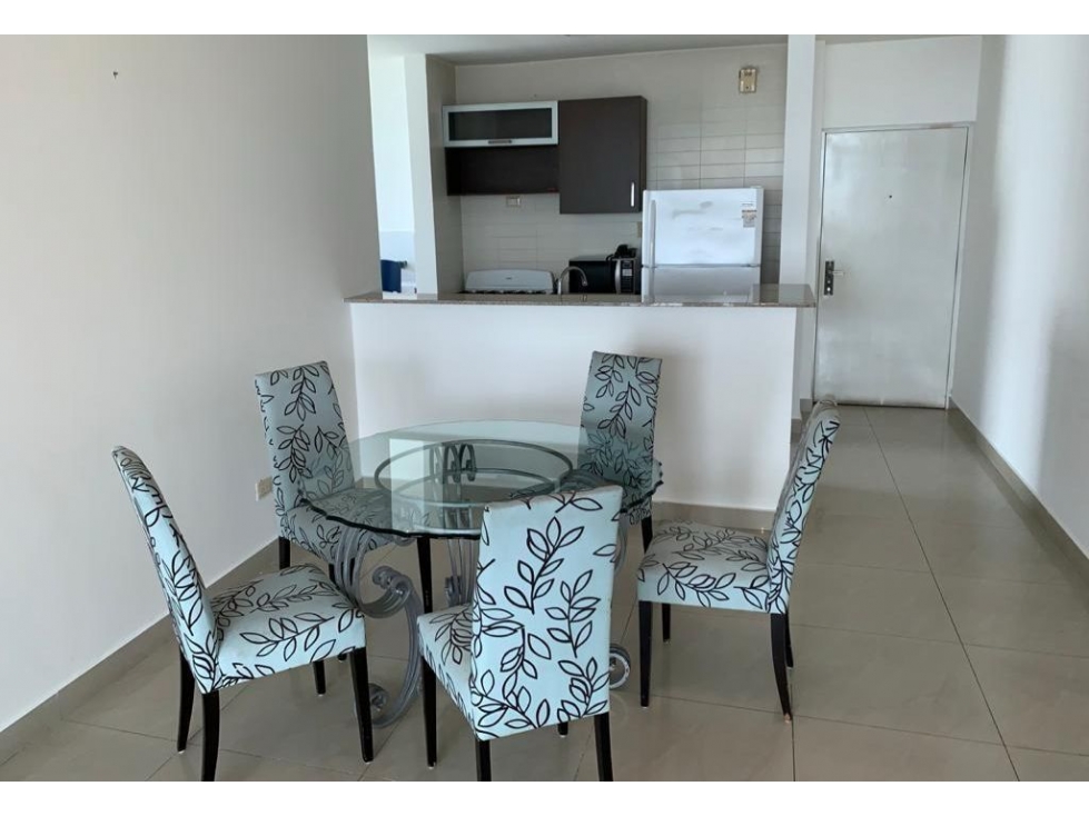 SE VENDE O ALQUILA APARTAMENTO AMOBLADO PH PACIFIC SKY — foto 4