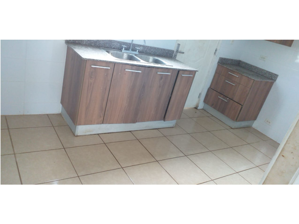 SE VENDE DOS CASA BRISAS DEL GOLF ARRAIJAN — foto 4