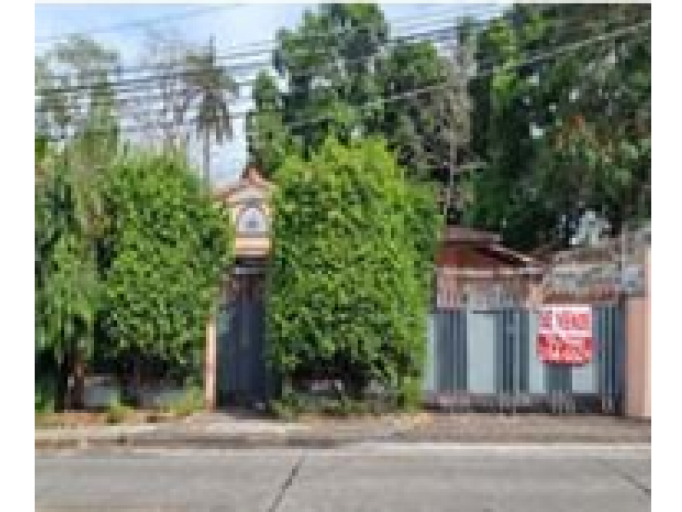 SE VENDE Residencia en Santa Elena El Golf