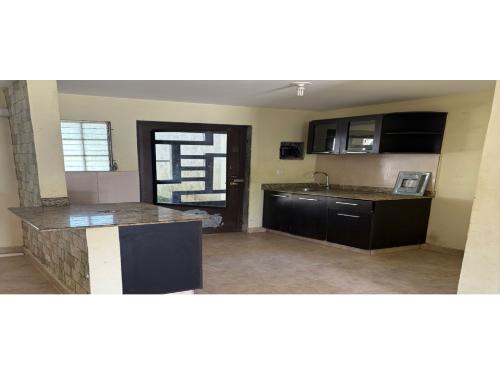 SE VENDE CASA EN URB. BRISAS DEL LAGO — foto 2