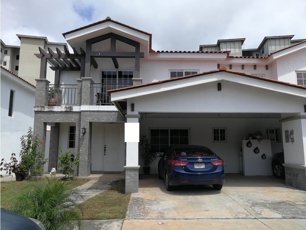 SE VENDE CASA QUINTA DE VERSALLES MODELO TOLEDO — foto 3